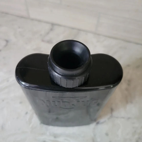 Mud Jug Spittoon - Picture 5 of 7